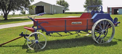 Success with Horse-Drawn Manure Spreader Project Image